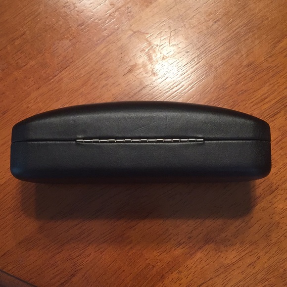 Dolce & Gabbana eye glass case. - Picture 4 of 4